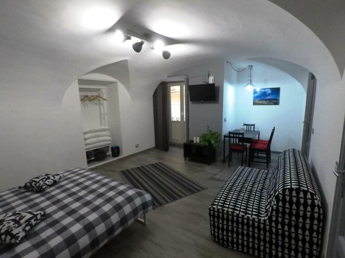 Apartment B&w Loft *